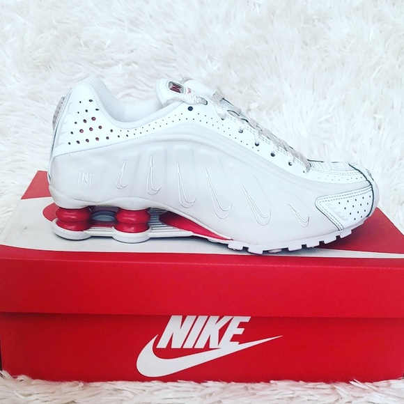 NIKE SHOX R4 NEYMAR JR SNEAKERS - Picture 2 of 10